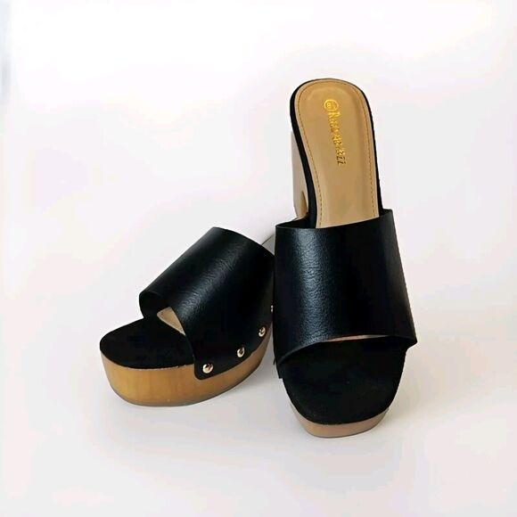 NEW Razz Matazz Women 8.5 Black Slip On Mules Clogs Heels Sandals Studs Y2K - Picture 2 of 9